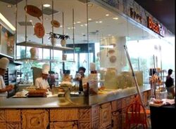 Breadtalk (D19), Shop House #554263281